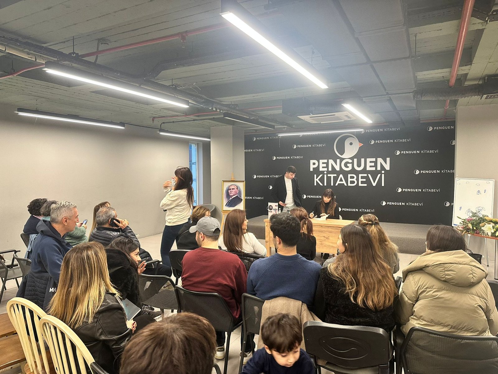 Betül Altaylı İmza Günü