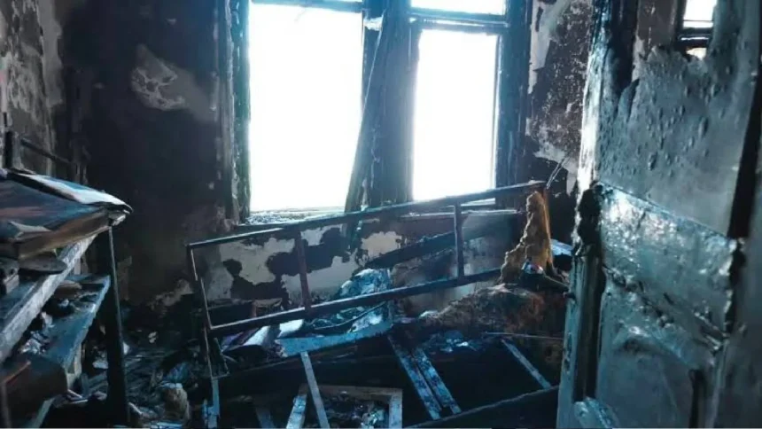 Havai fişekle evi yanan ressam Murat Melih Özen