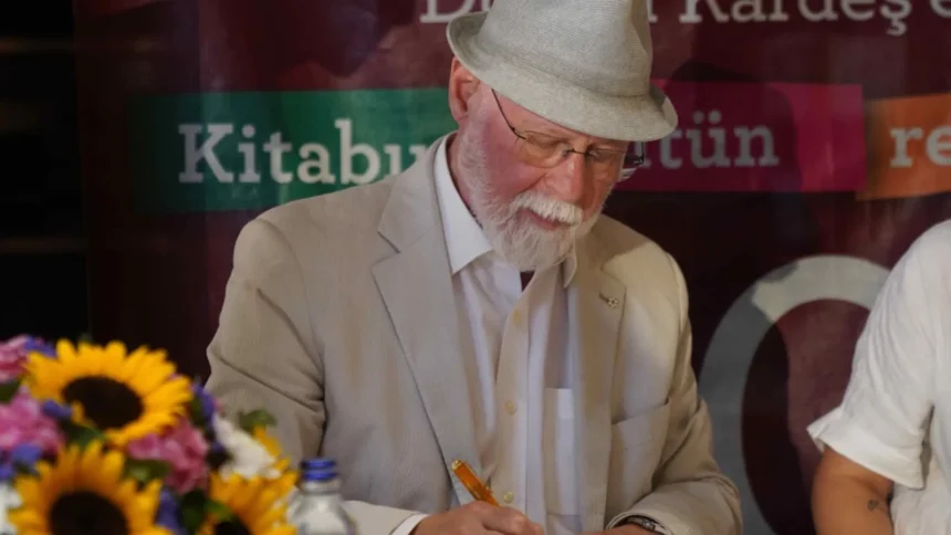 Alberto Manguel Beyoğlu'nda okurlarla buluşacak