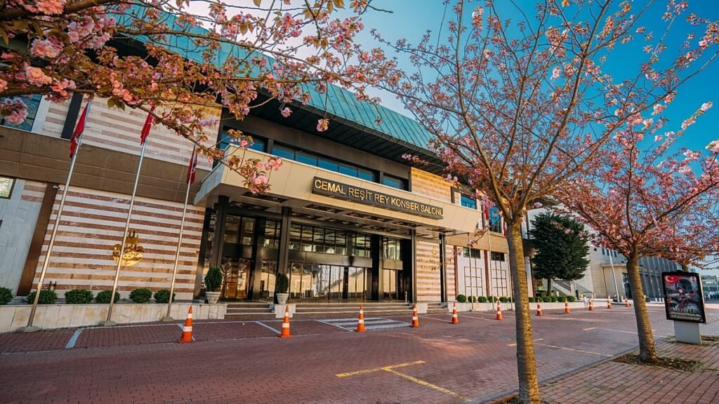 CRR Konser Salonu yenilenen binasıyla açılıyor