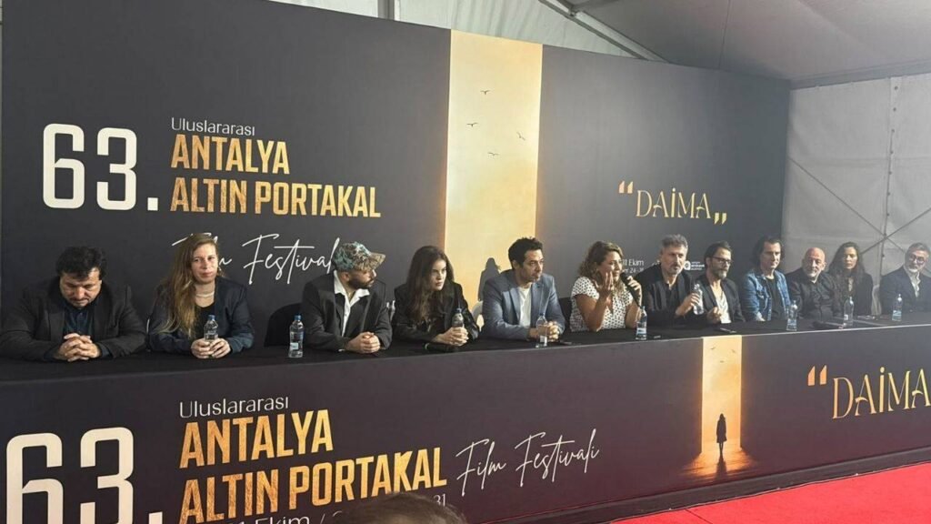 Hüseyin Karabey’in "Hakikatin Ölümü" Filmi Antalya'da Seyirciyle Buluştu