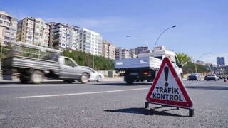 İstanbul'da Yağış Nedeniyle Vatan Caddesi Kortej Geçişi Ertelendi