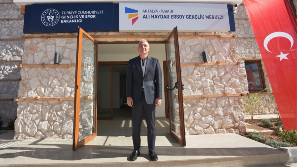 Kültür ve Turizm Bakanı Mehmet Nuri Ersoy İbradı ve Ormana'da Eserler Açtı