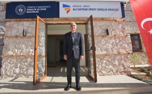 Kültür ve Turizm Bakanı Mehmet Nuri Ersoy İbradı ve Ormana'da Eserler Açtı